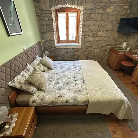 Paola Pensjonat Primošten