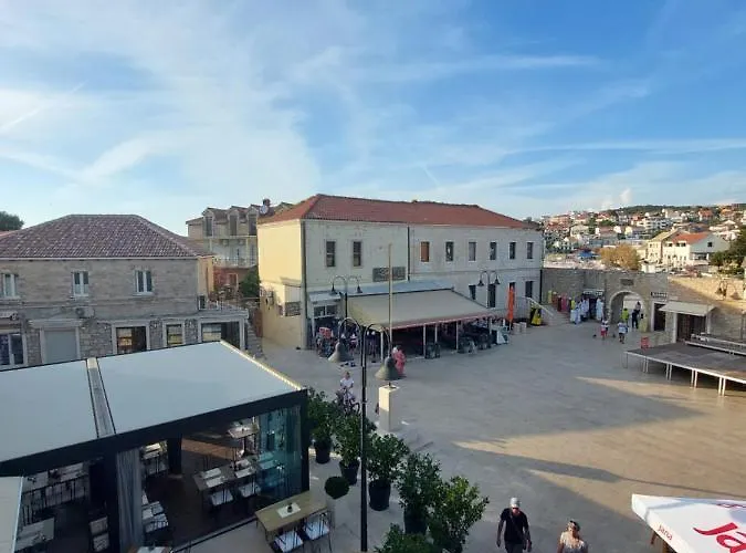 Gasthuis Paola Primošten