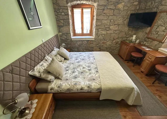 Paola Gasthuis Primošten