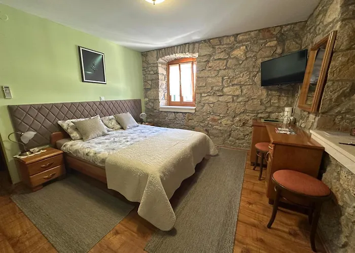 Gasthuis Paola Primošten